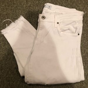 “Just Black” white ripped jeans